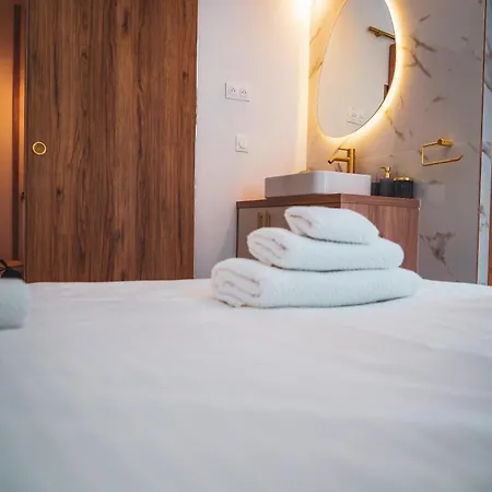 Апартаменты Azur Pietra Ментона